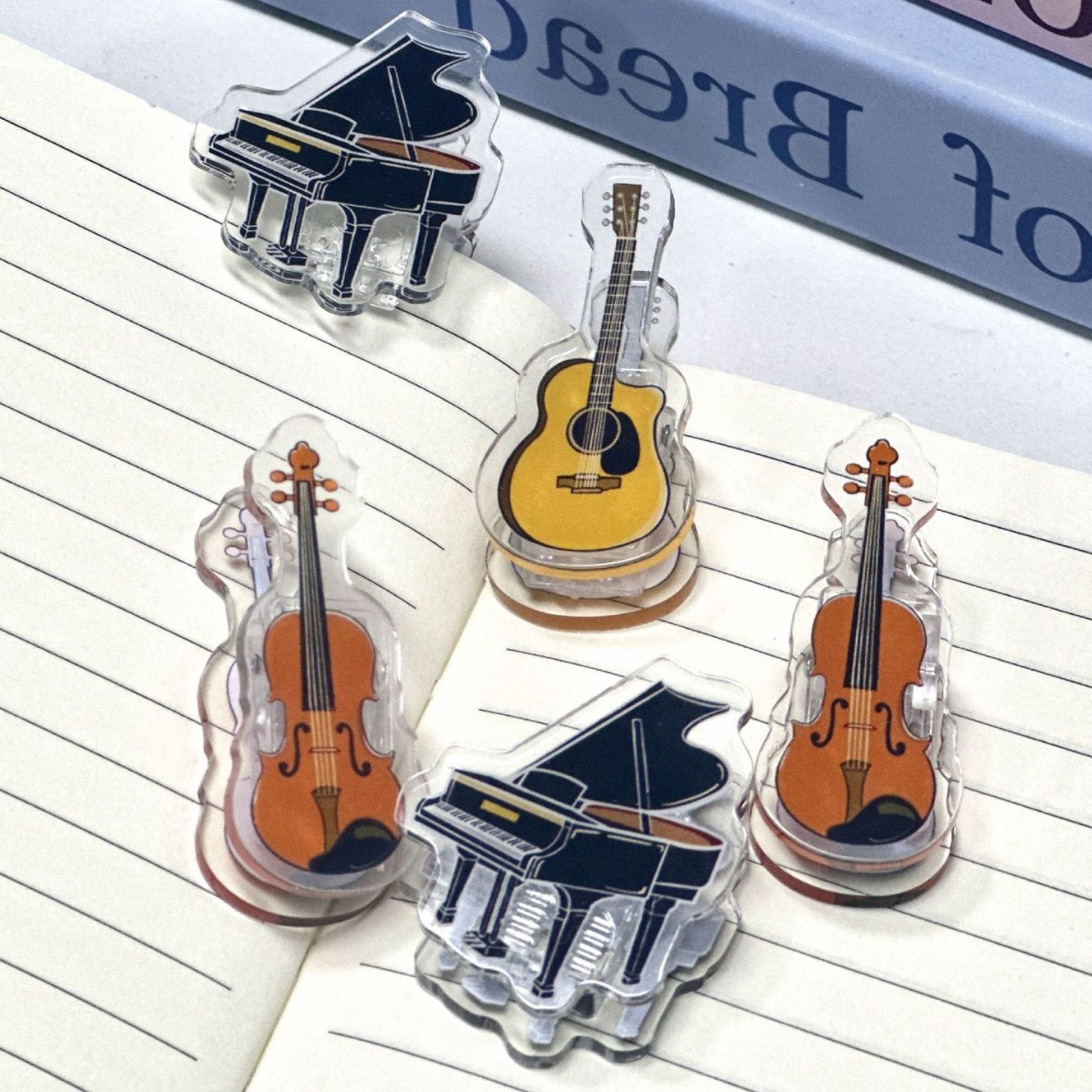 Musical Instrument Shaped Shee - Musical Instruments List recensione e prezzo