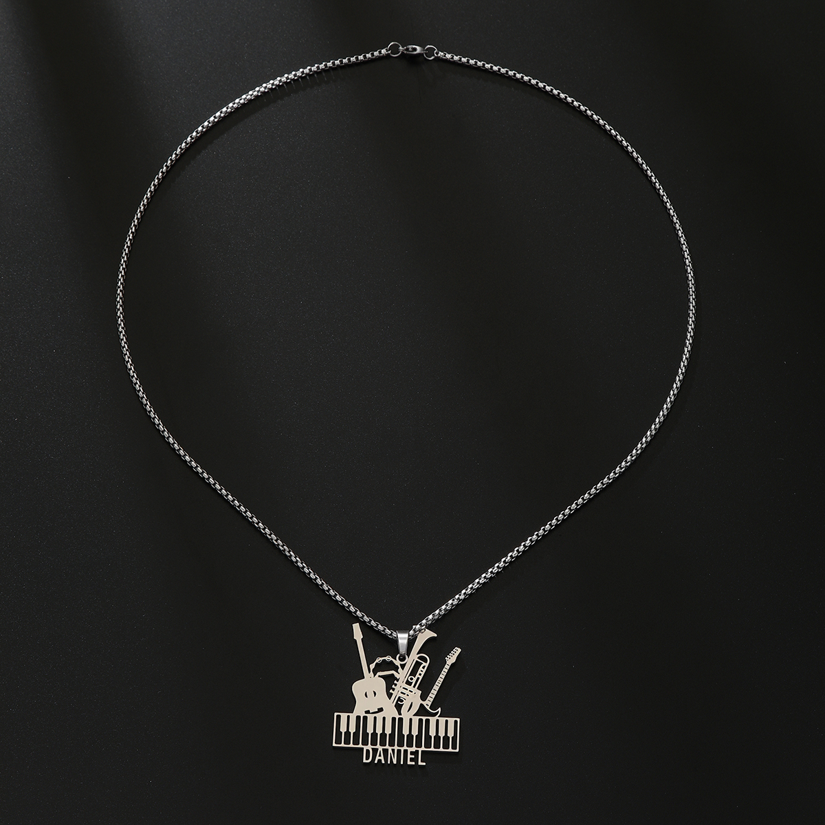 Custom Name Necklaces For Wome - Musical Instrument With Names recensione e prezzo