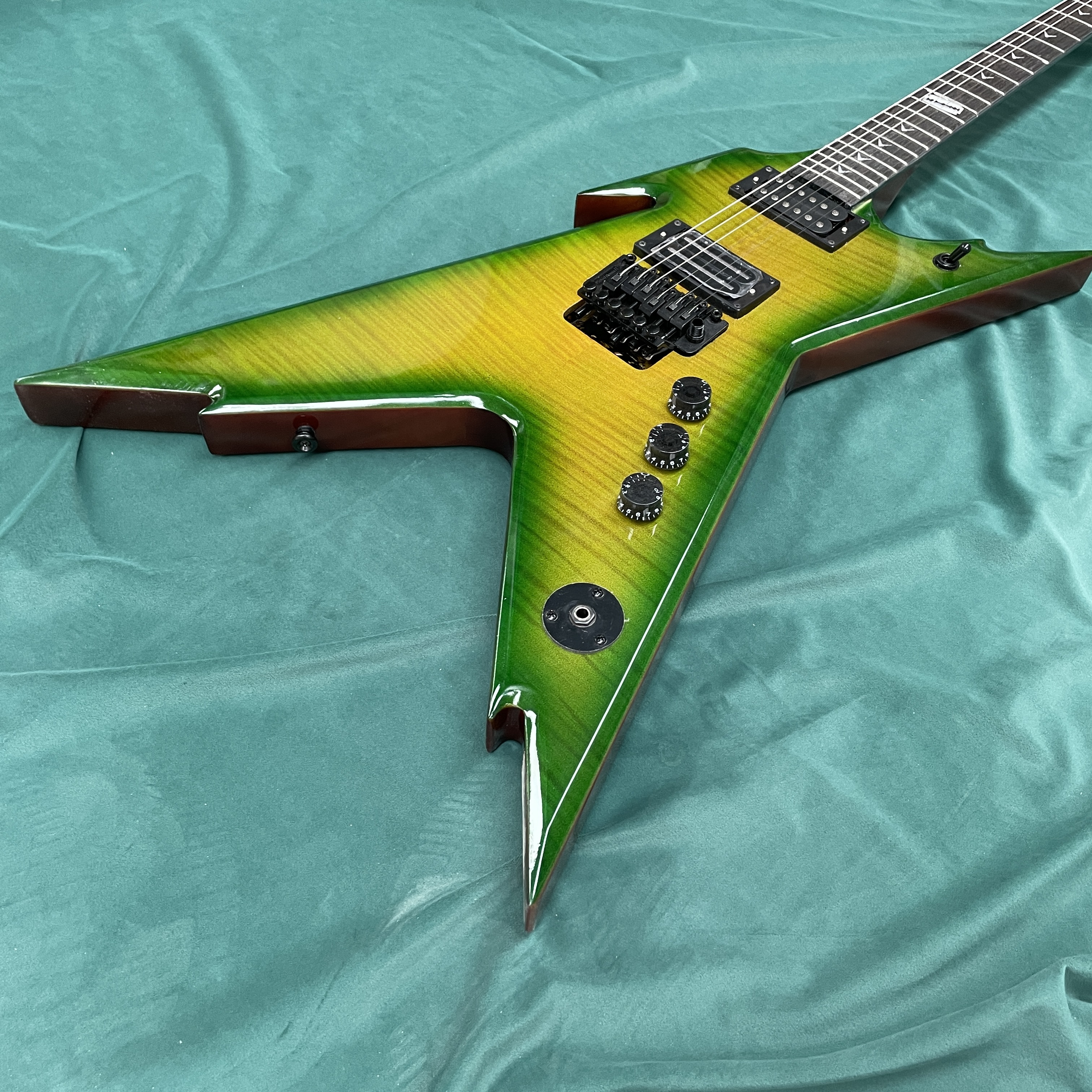 6-string electric guitar, tige - Electric Guitar Beginner recensione e prezzo