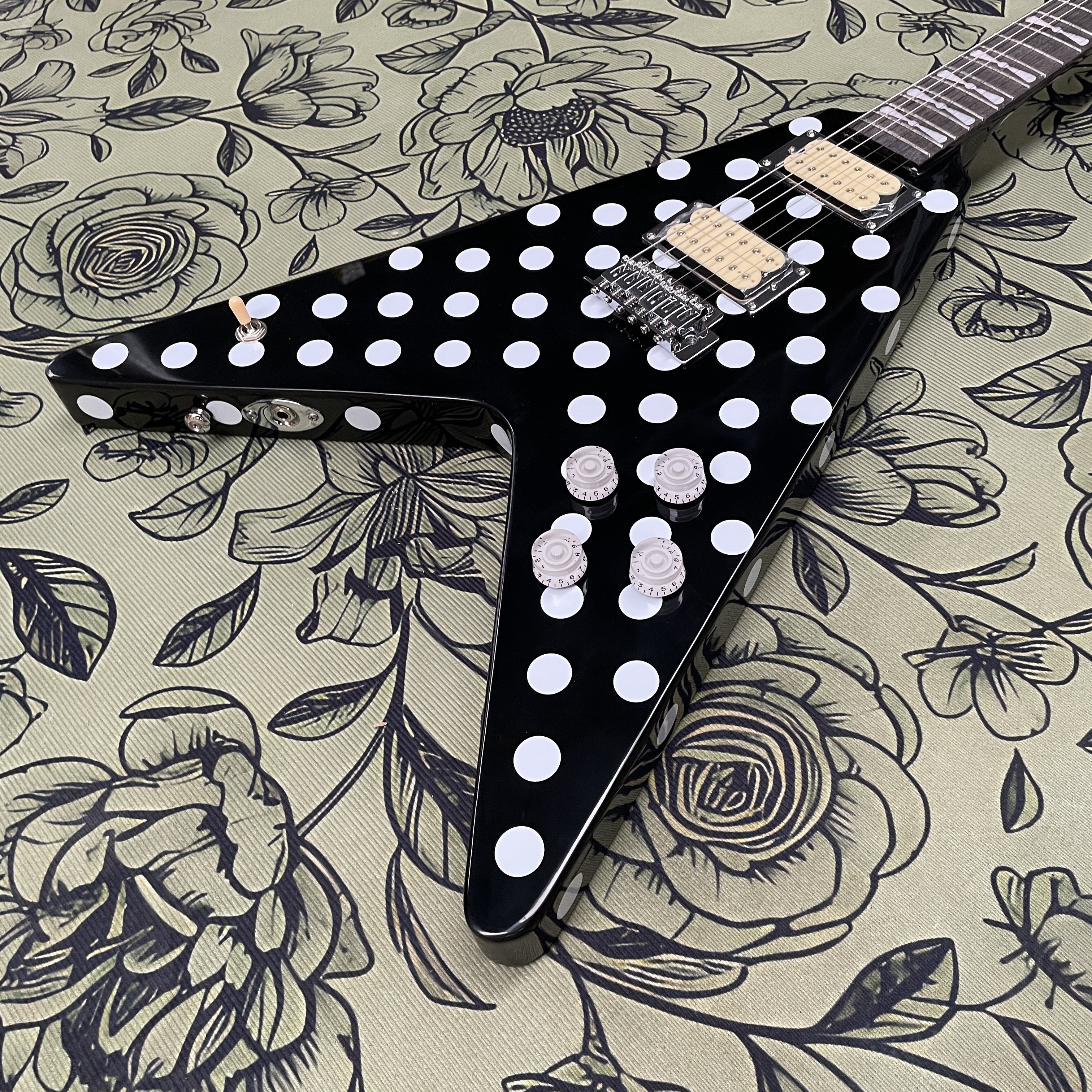 6-string electric guitar, blac - Electric Guitar Beginner recensione e prezzo